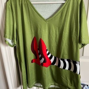 Green and Red “Wicked Witch” Graphic T-Shirt XXL Never Worn/ V Neck NWOT